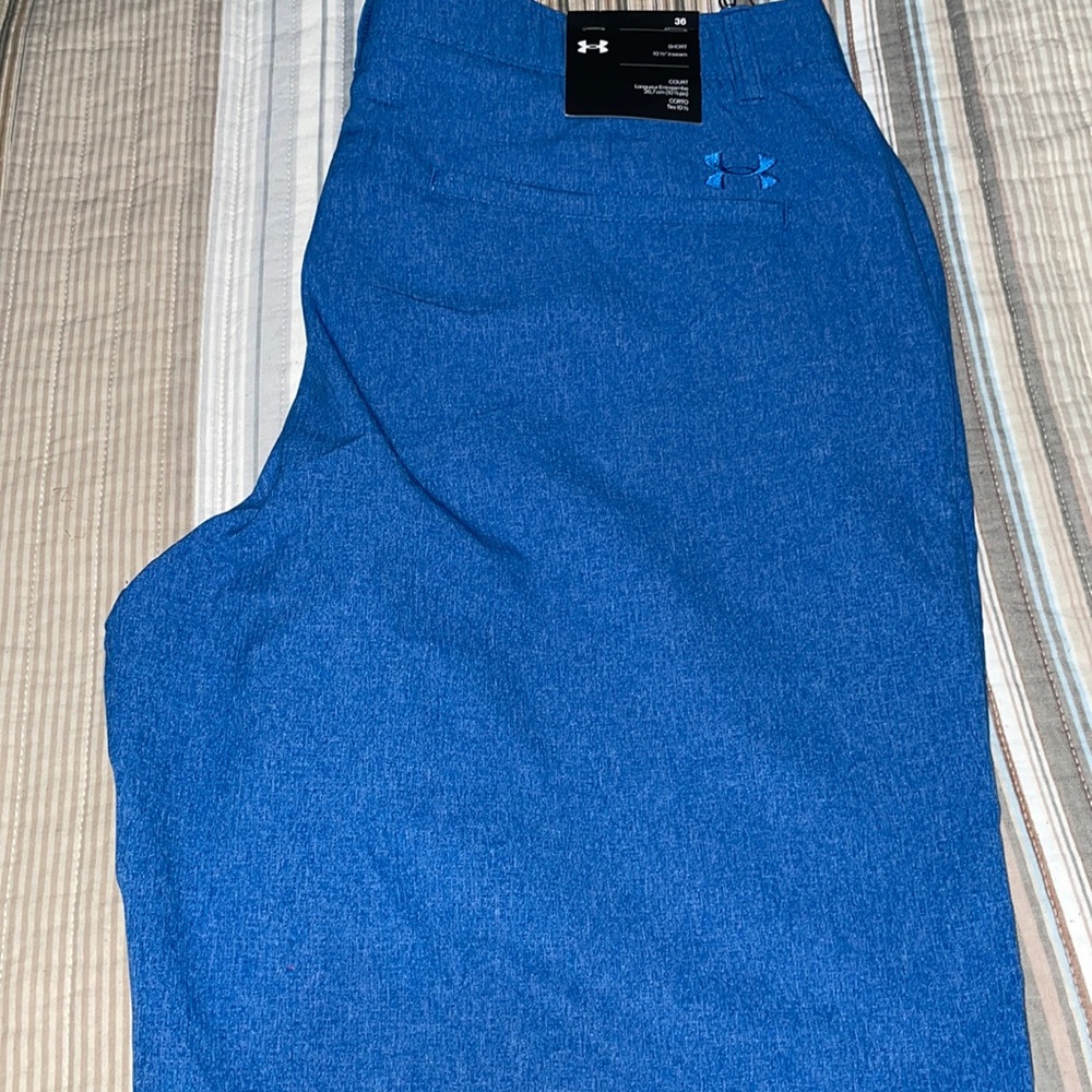 COPY - Mens NWT golf UA blue shorts size 36. Match play Vented shorts.